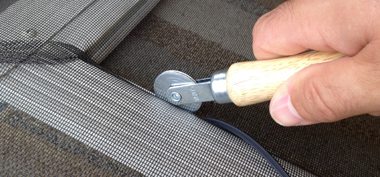 metal screen door repair in Bayonet Point