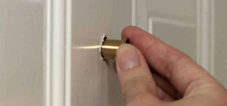 peephole door repair in Bayonet Point
